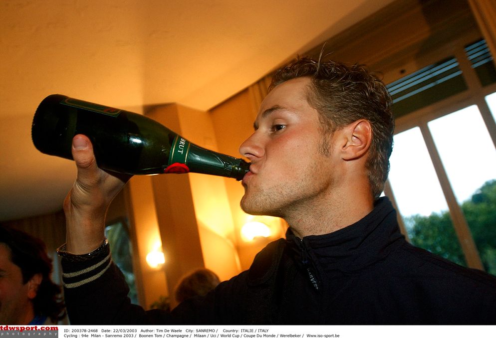 Boonen celebrates finishing his first Milan-San Remo in 2003