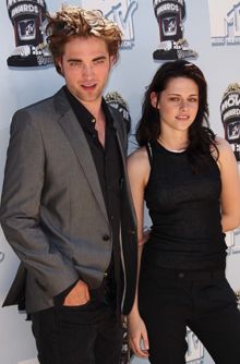 Robert Pattinson and Kristen Stewart