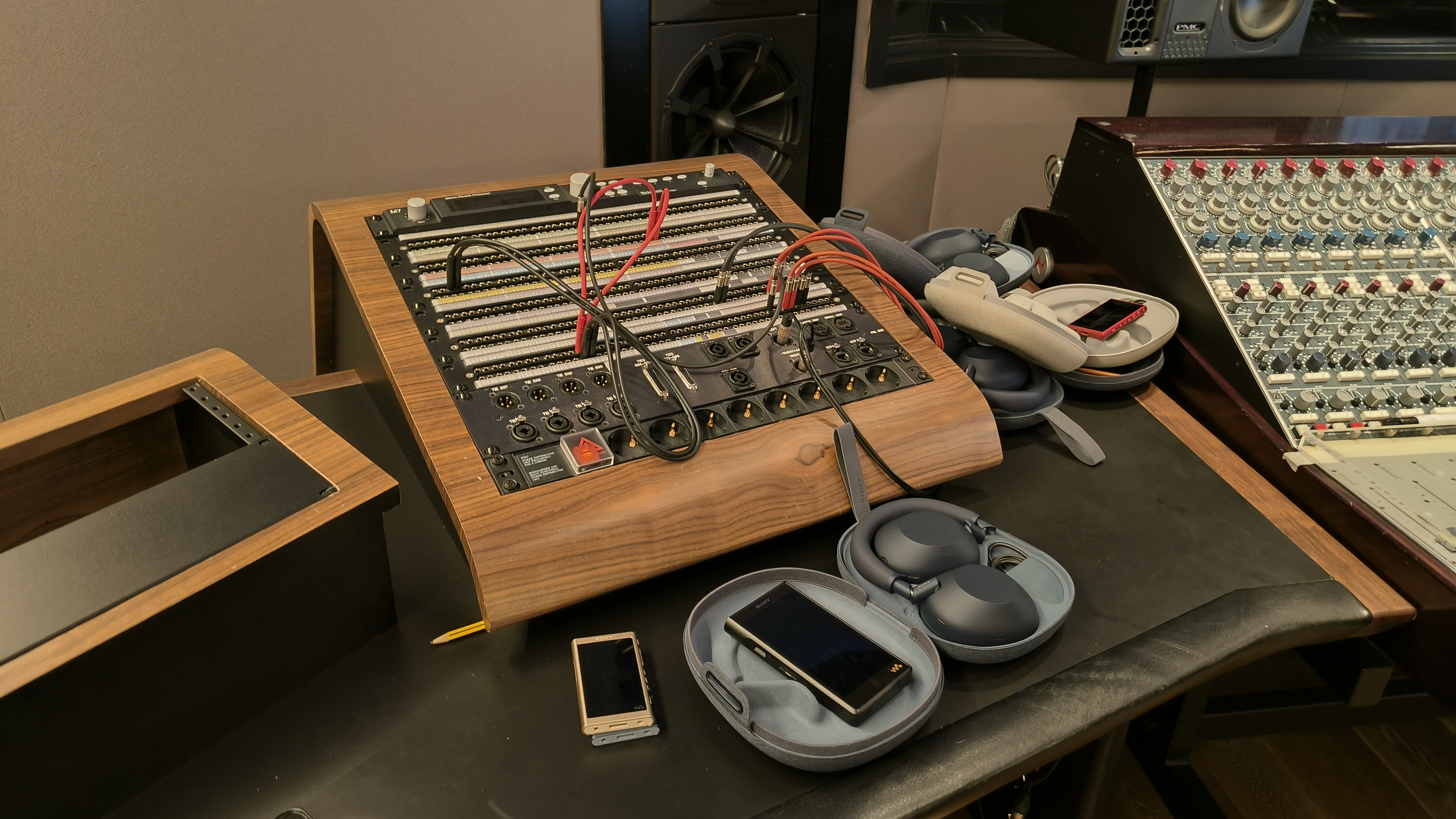 Sony WH-1000XM6