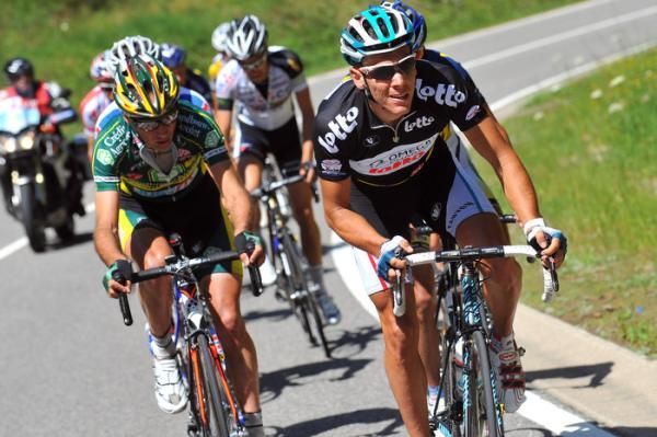 Race leader Philippe Gilbert (Omega Pharma-Lotto) powers the chase group.