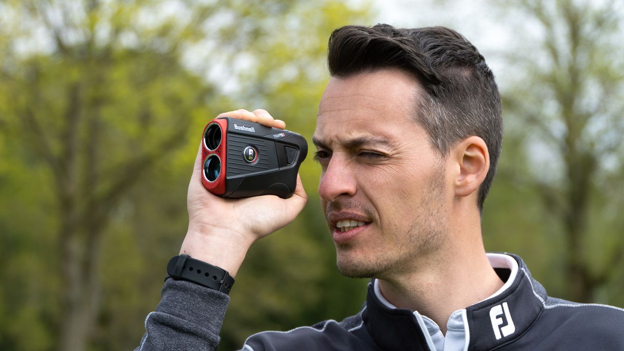 Do Beginner Golfers Need A Rangefinder?