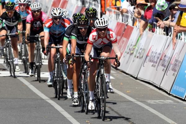 Loren Rowney (Specialized) also took the pace high during the race