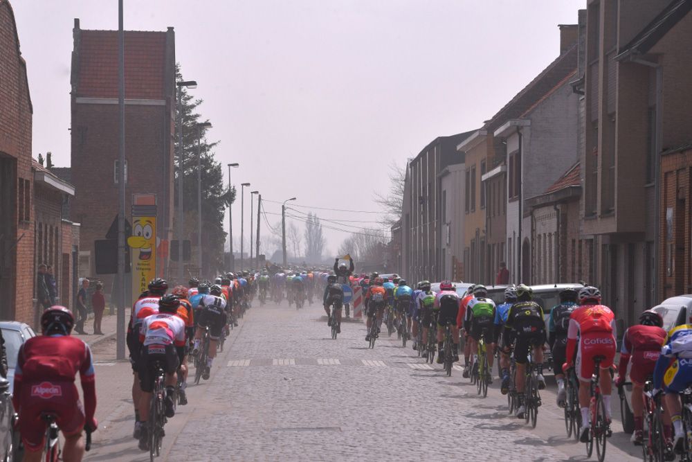Cobbles and traffic furniture: Welcome to Flanders
