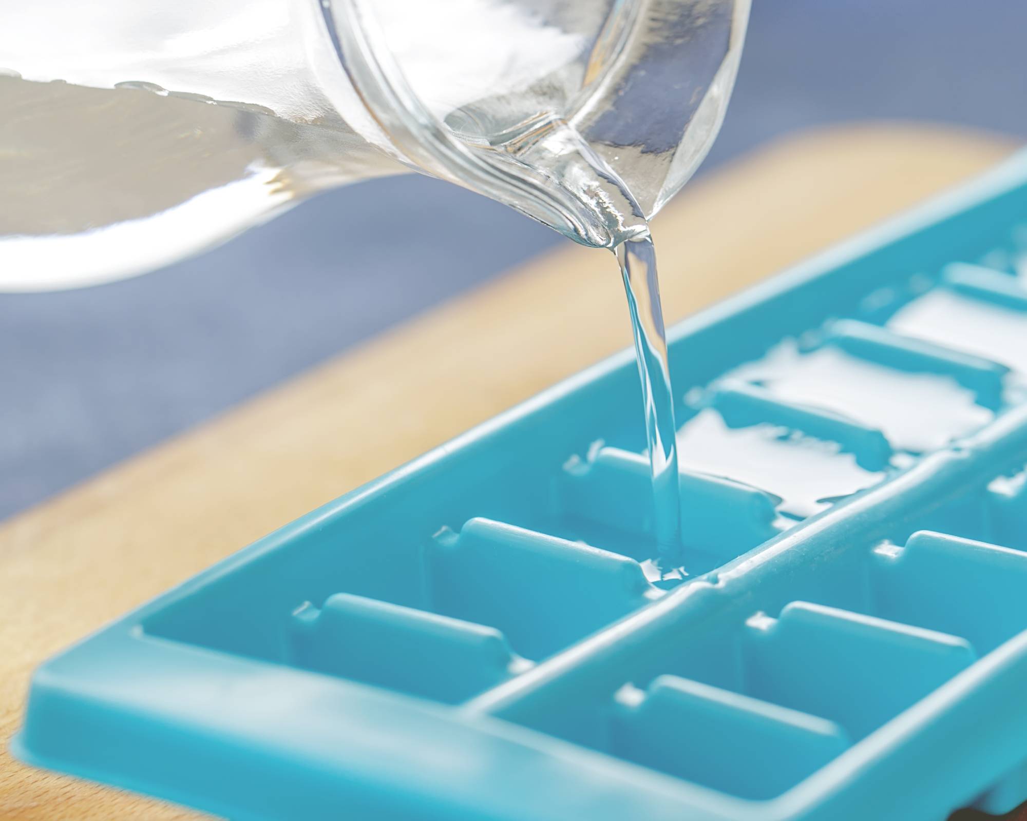 Making ice cubes for seed stratification