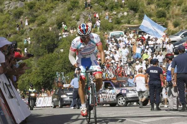 Jose Serpa (Androni Giocattoli) lost time on the final climb