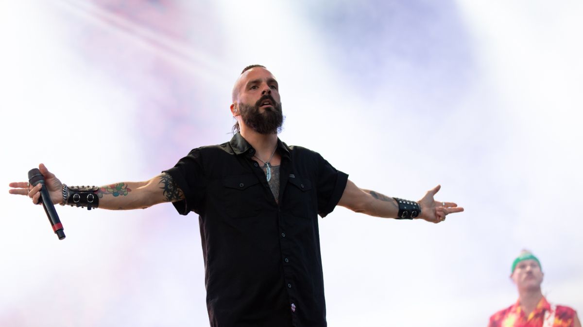 Jesse Leach live on stage