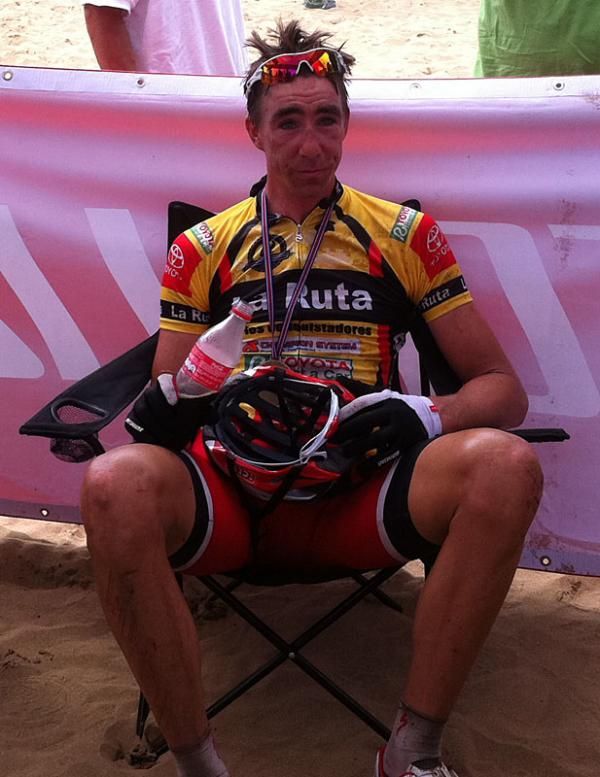 Todd Wells (Specialized) recovers