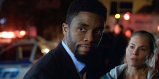 Chadwick Boseman as Andre Davis in 21 Bridges (2019)