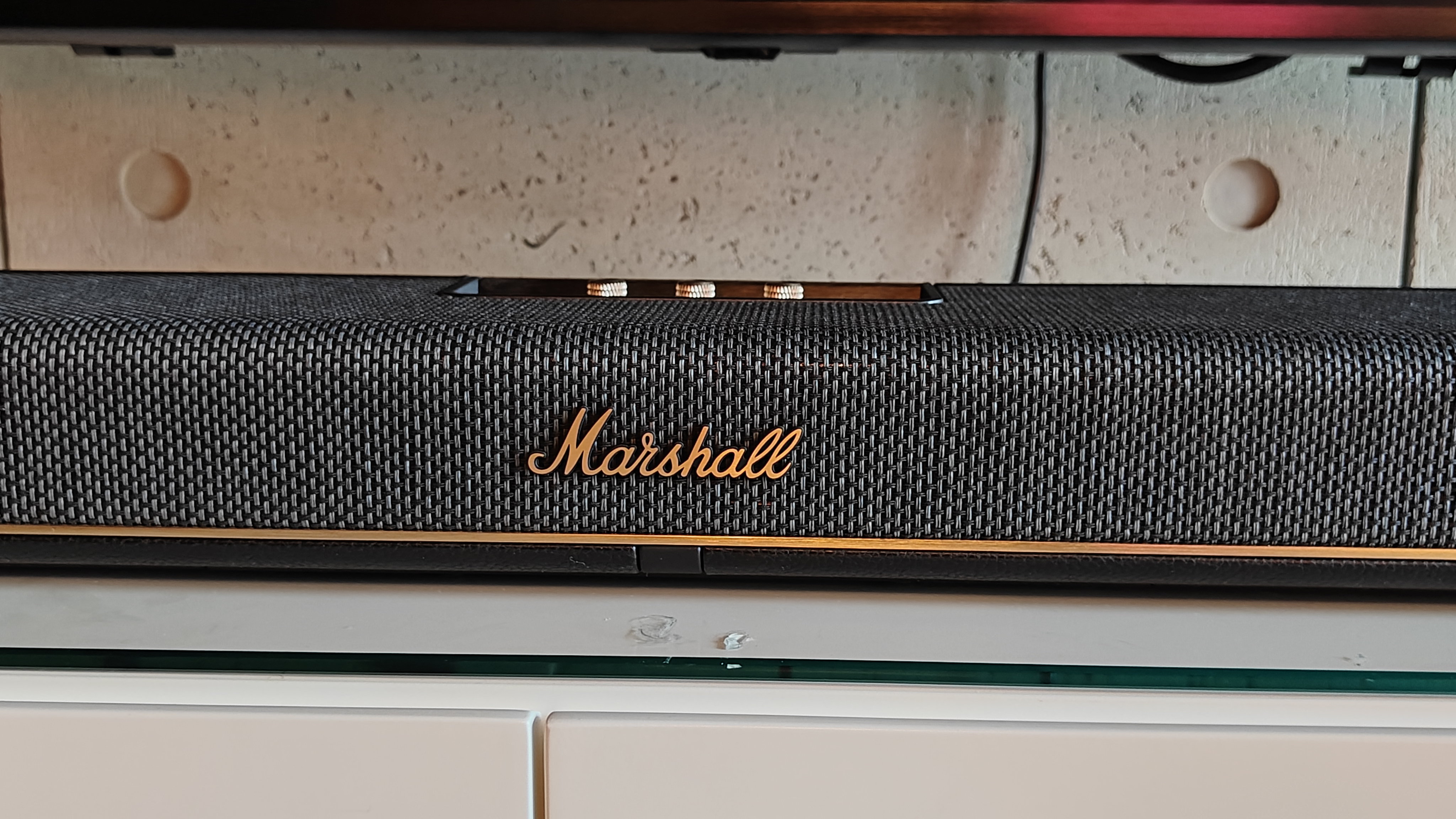 marshall heston 120 close up of the golden logo