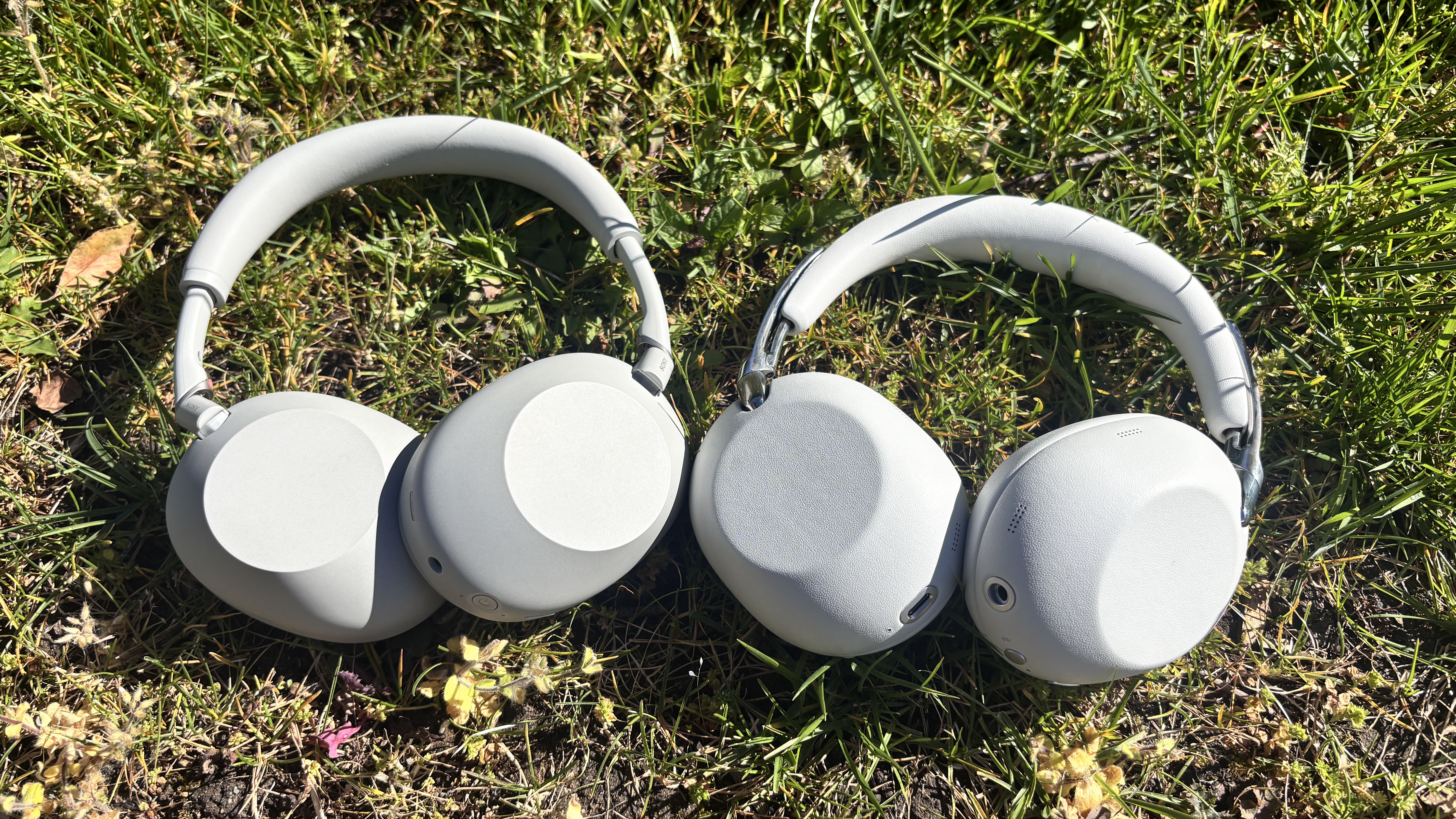 Sony WH-1000XM6 vs Sony 1000X The Collexion wireless headphones side by side