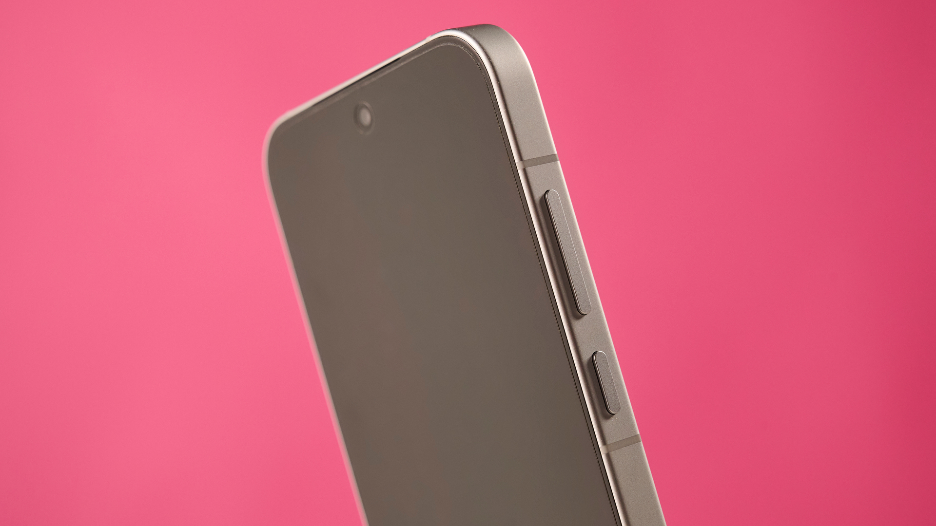 Side profile of the Oppo Reno 16 5G