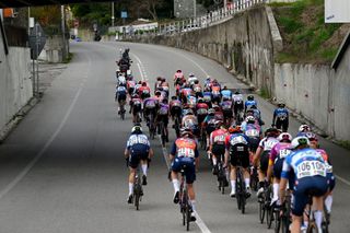 CITTIGLIO ITALY MARCH 17 A general view of the peloton competing during the 25th Trofeo Alfredo BindaComune di Cittiglio 2024 Womens Elite a 1405km one day race from Maccagno con Pino e Veddasca to Cittiglio UCIWWT on March 17 2024 in Cittiglio Italy Photo by Dario BelingheriGetty Images