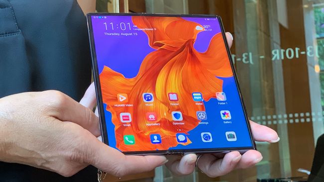 Huawei Mate X goes on sale in China and sells out first batch in ...