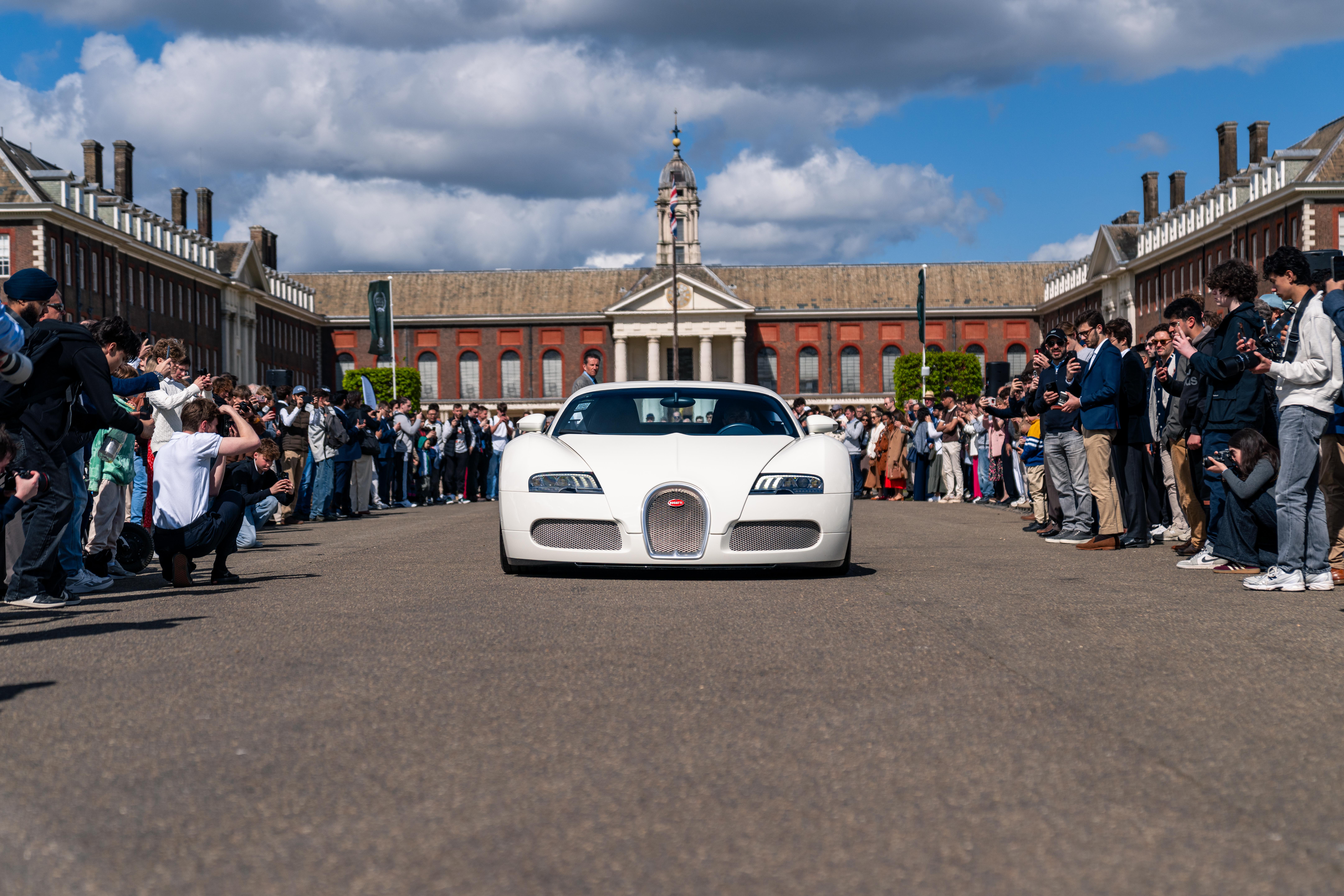 A white bugatti veyron