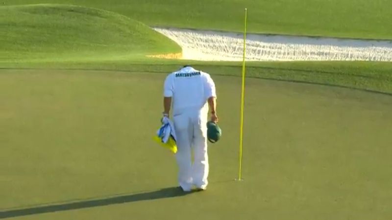 Matsuyama&#039;s Caddie Bows To Augusta National