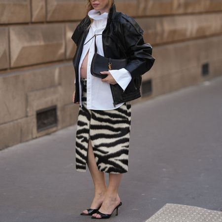Sonia Lyson showing her pregnant belly during Day Three of Paris Fashion Week - Womenswear Fall/Winter 2026/2027 