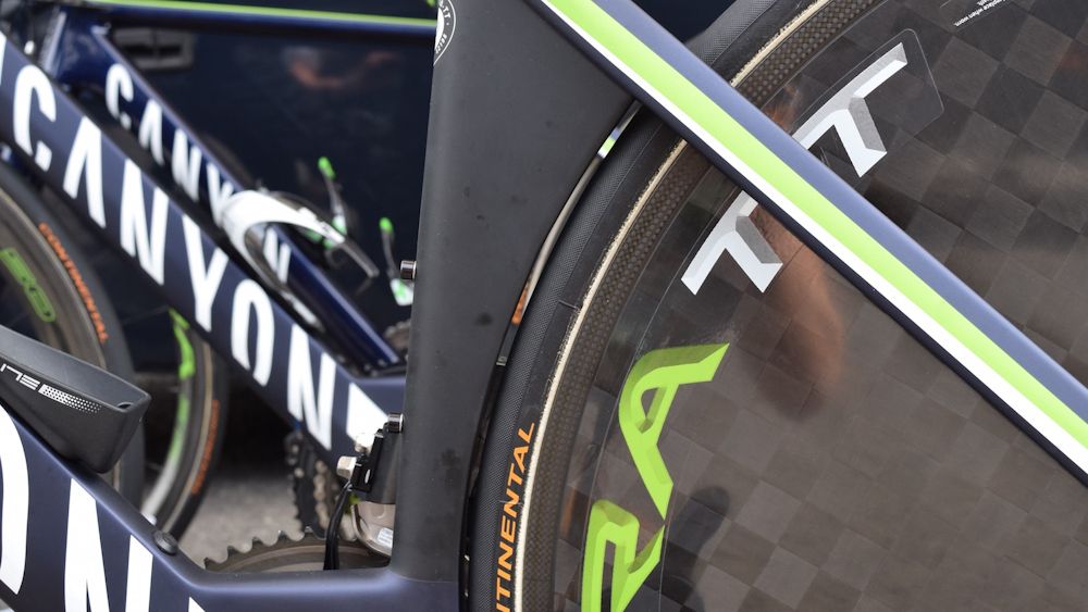 More tight clearances on the rear end for Movistar