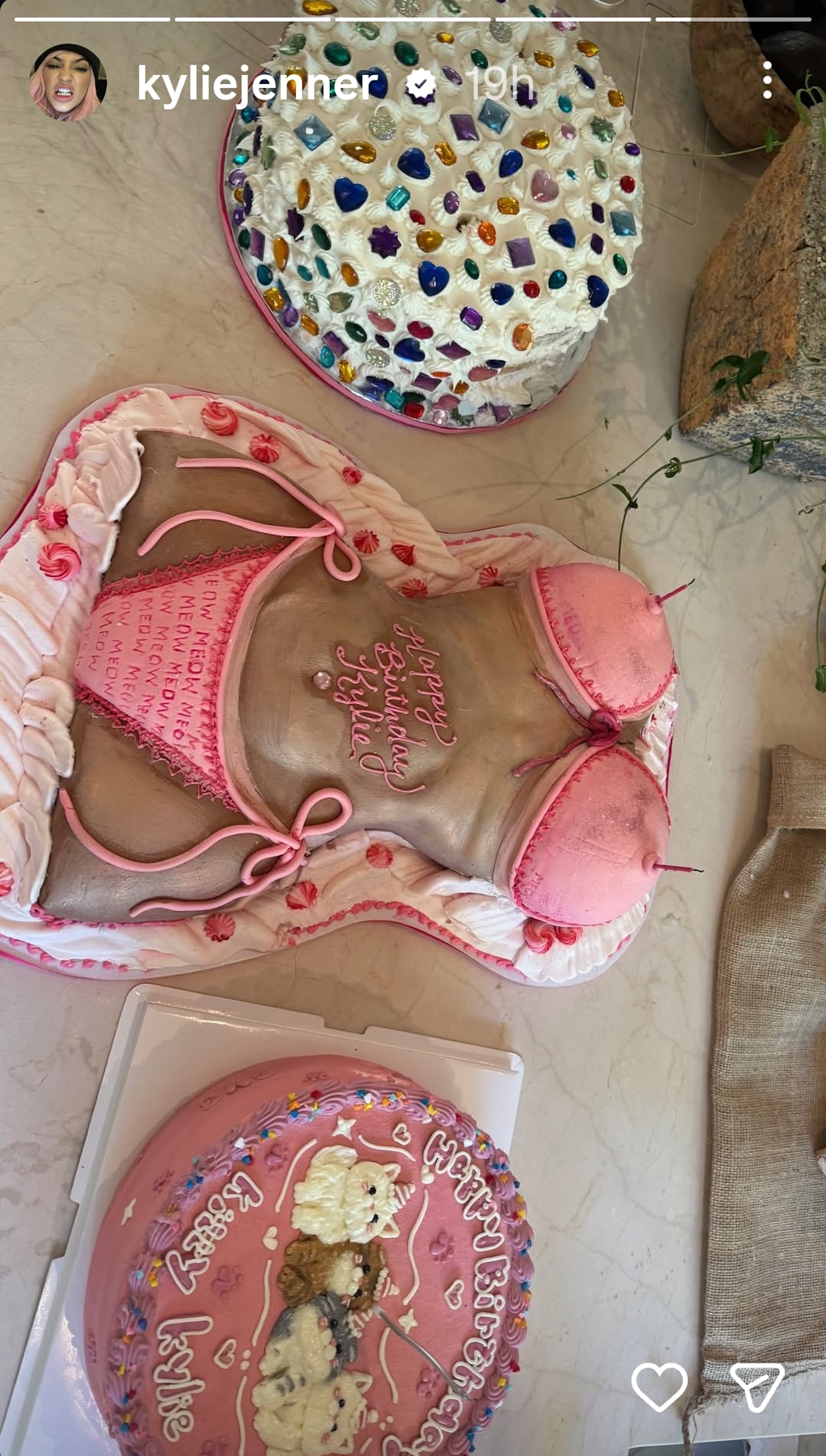 Kylie Jenner shows off several cakes for her 29th birthday celebration.