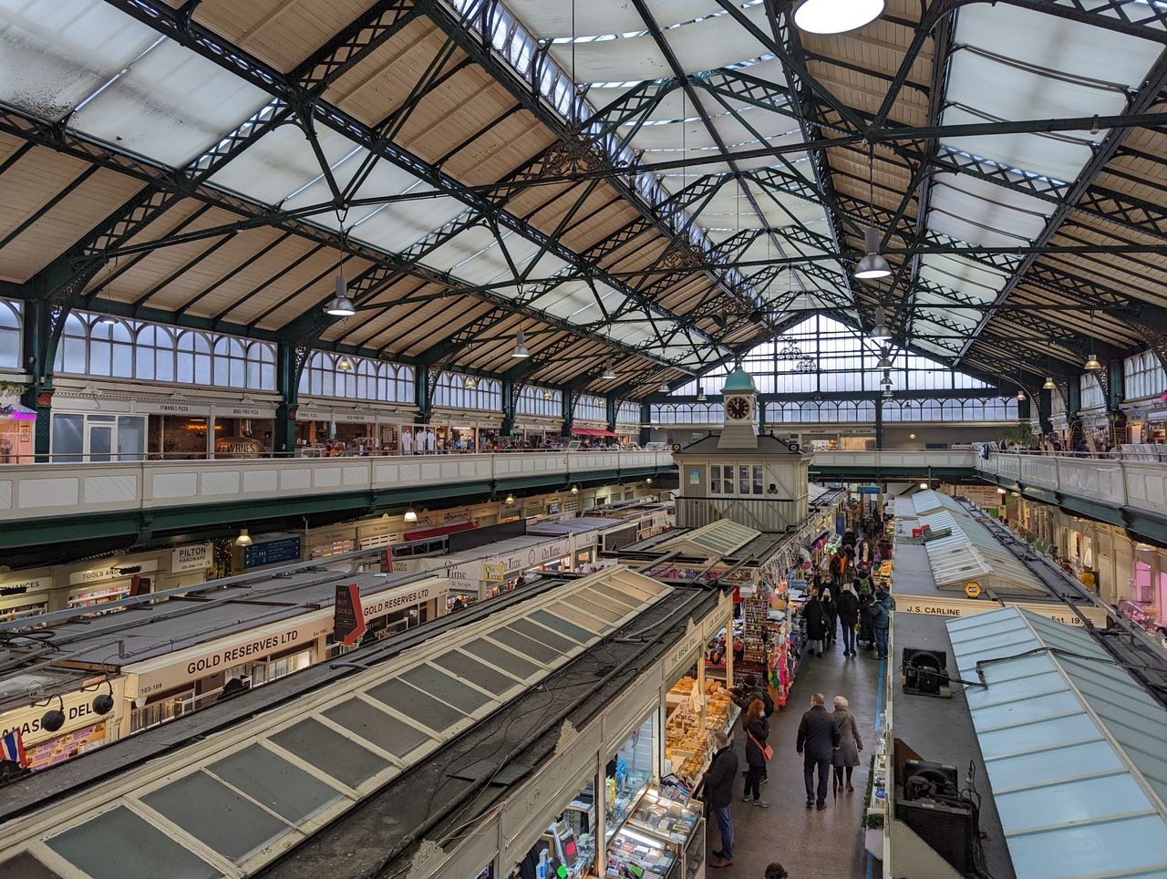 Pixel 6 Pro vs iPhone 13 Pro
