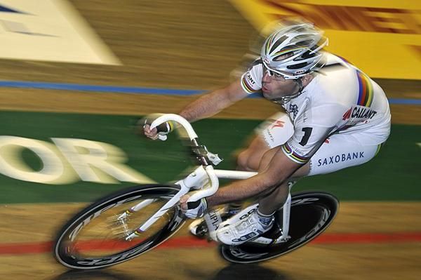Alex Rasmussen gives it full gas in the one lap time trial.