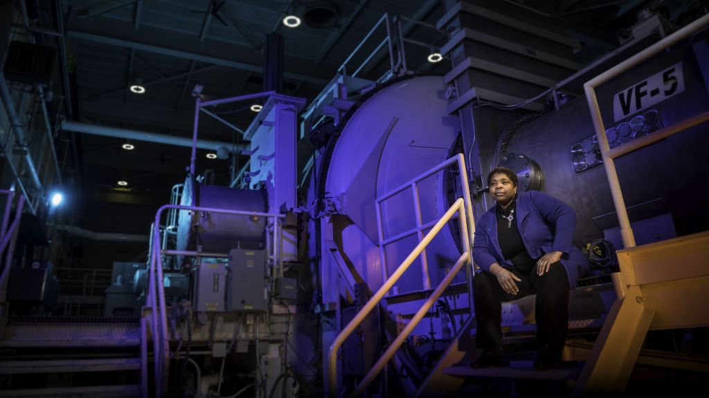 Black Women Working at NASA - Who Are the Modern Hidden Figures at NASA ...