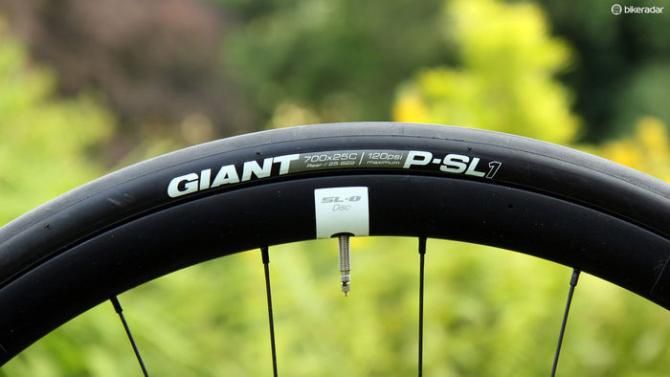 All of the new Giant Defy and Liv Avail bikes will come with 25mm-wide tires