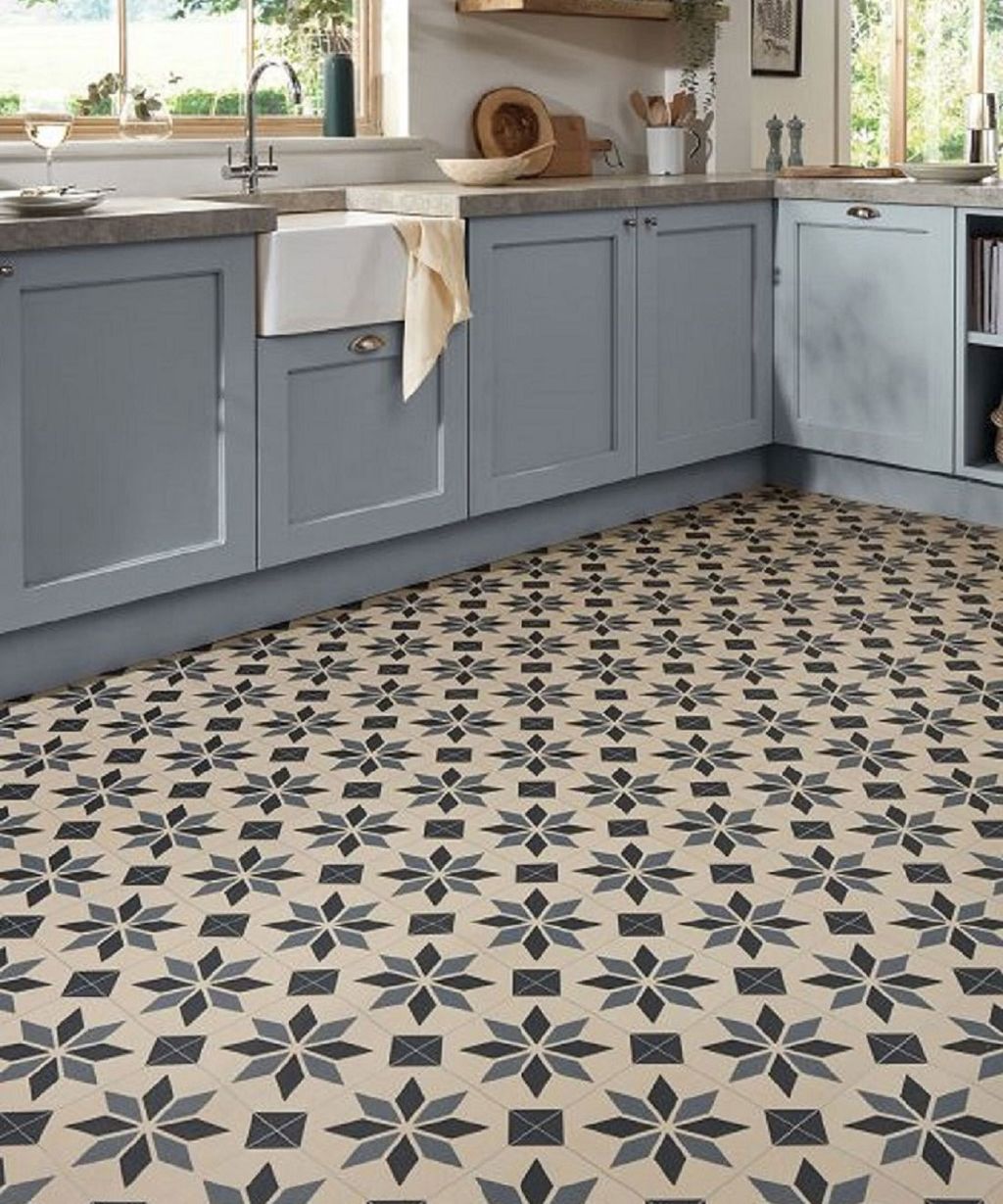 Stylish kitchen vinyl flooring ideas that are easy to copy | Homebuilding
