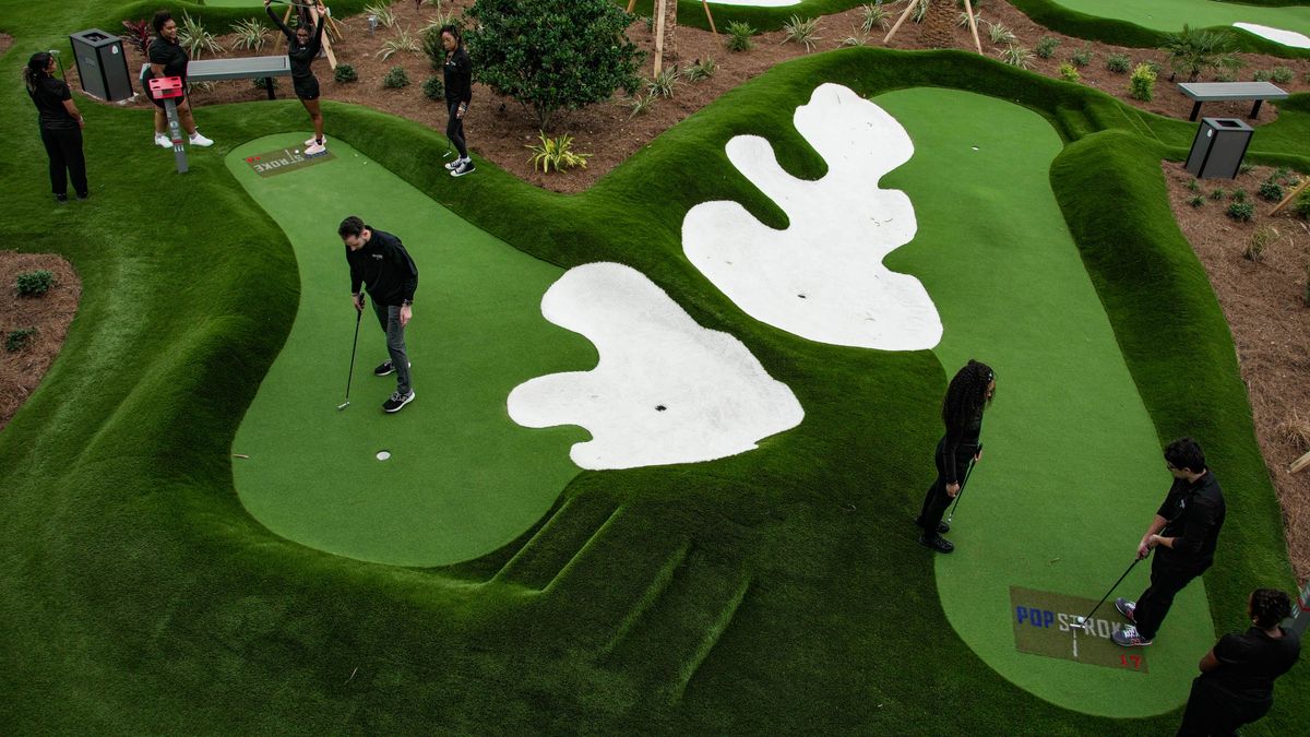 I'm In The Guinness Book Of Records For Playing 1,077 Mini Golf Courses. These Are My 5 Favourites...