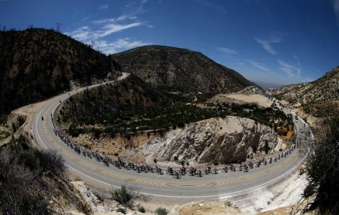 Spectacular scenes of racing at the Tour of California