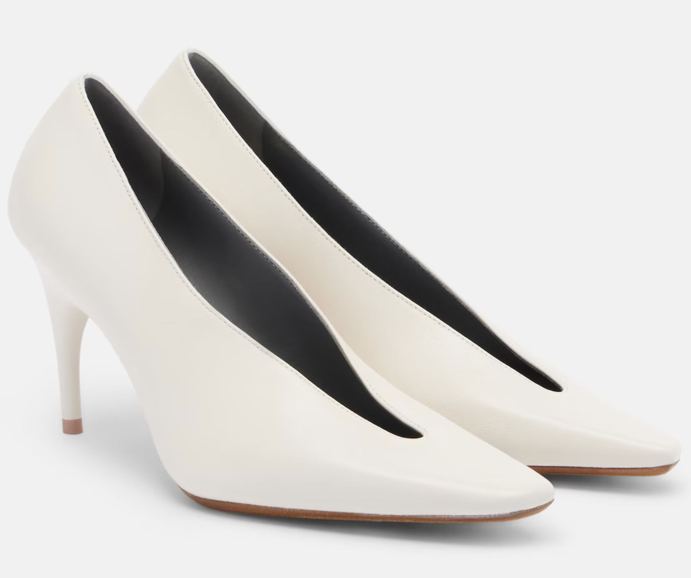 Balenciaga Duchesse leather pumps,