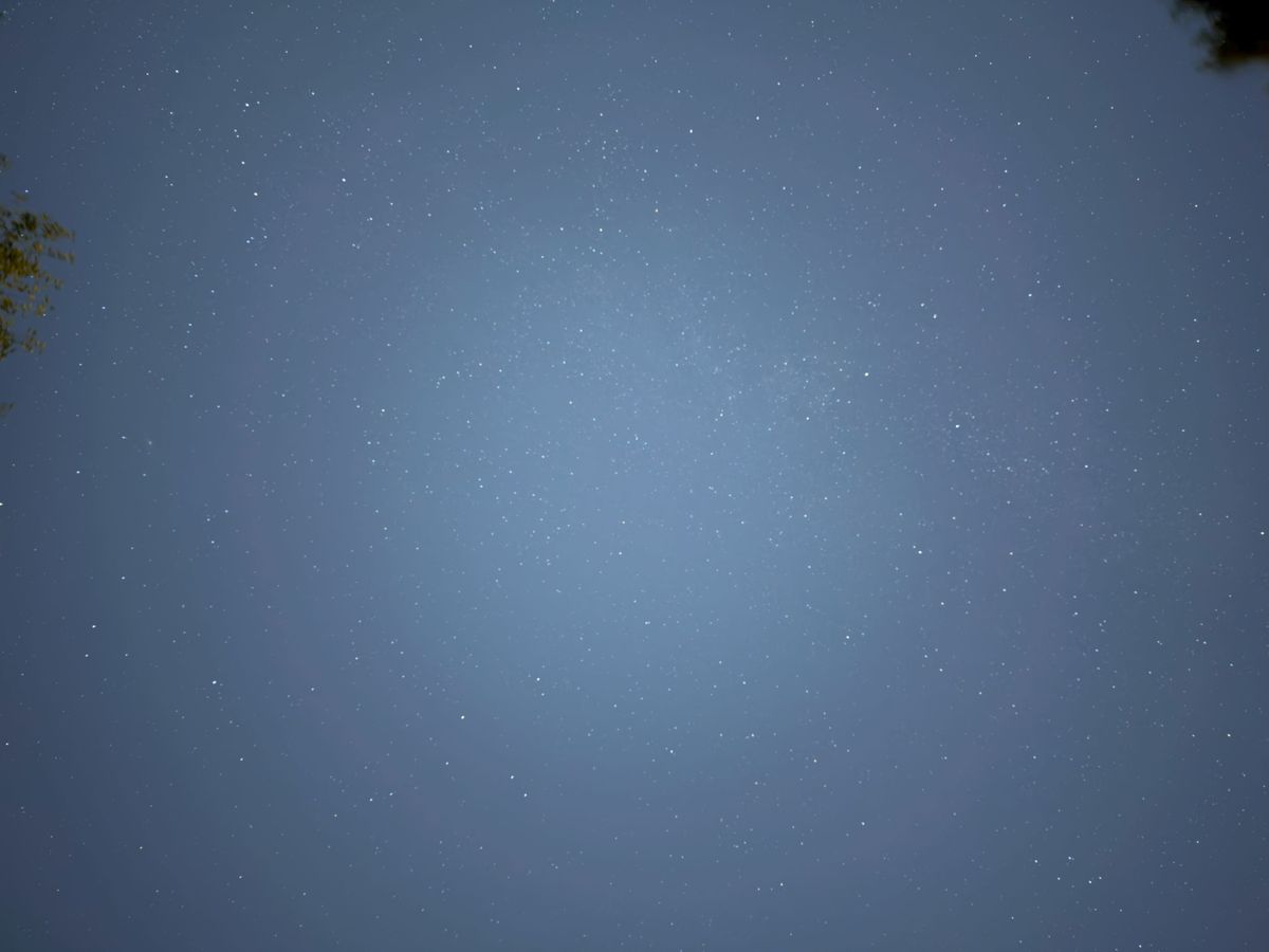Apple iPhone 17 Pro astrophotography sample.