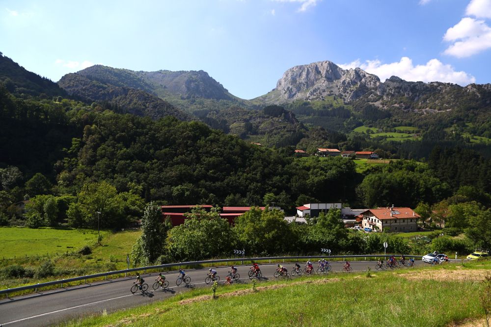 Scenery along the route of the final stage at Emakumeen Bira