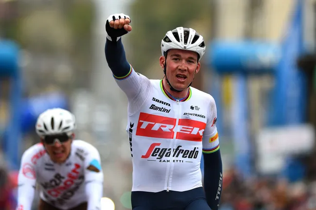 Laffermazione di Pedersen nella tappa dapertura del Circuito della Sarthe (foto Dario Belingheri/Getty Images))