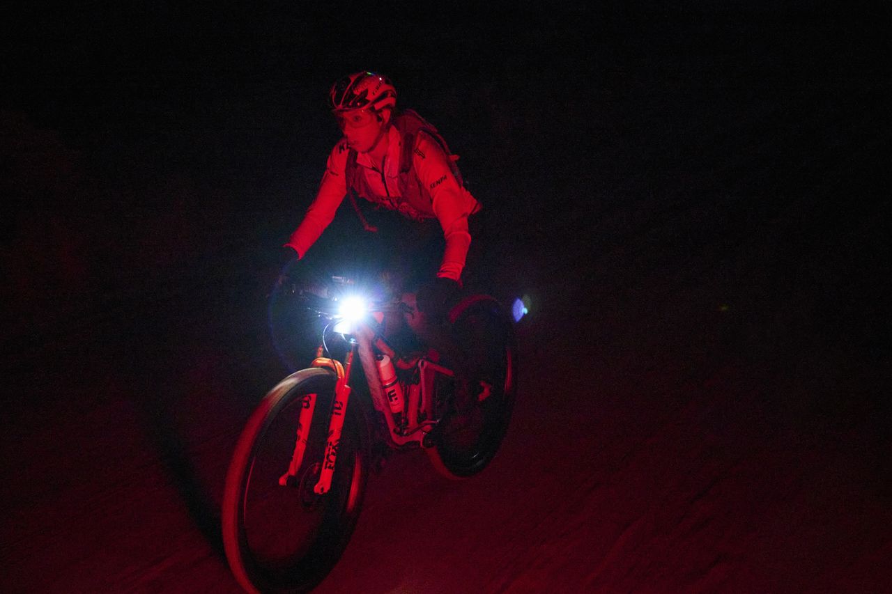 Hannah Otto rides into the night on her 2023 FTK attempt