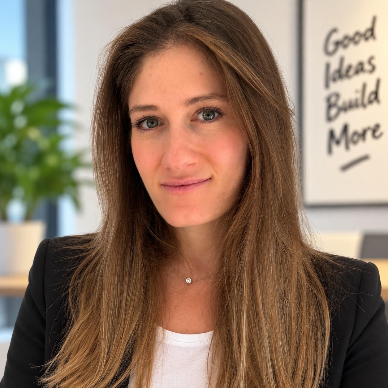 headshot of Inbal Geva, Product Lead &amp; GM, Wix Domains,