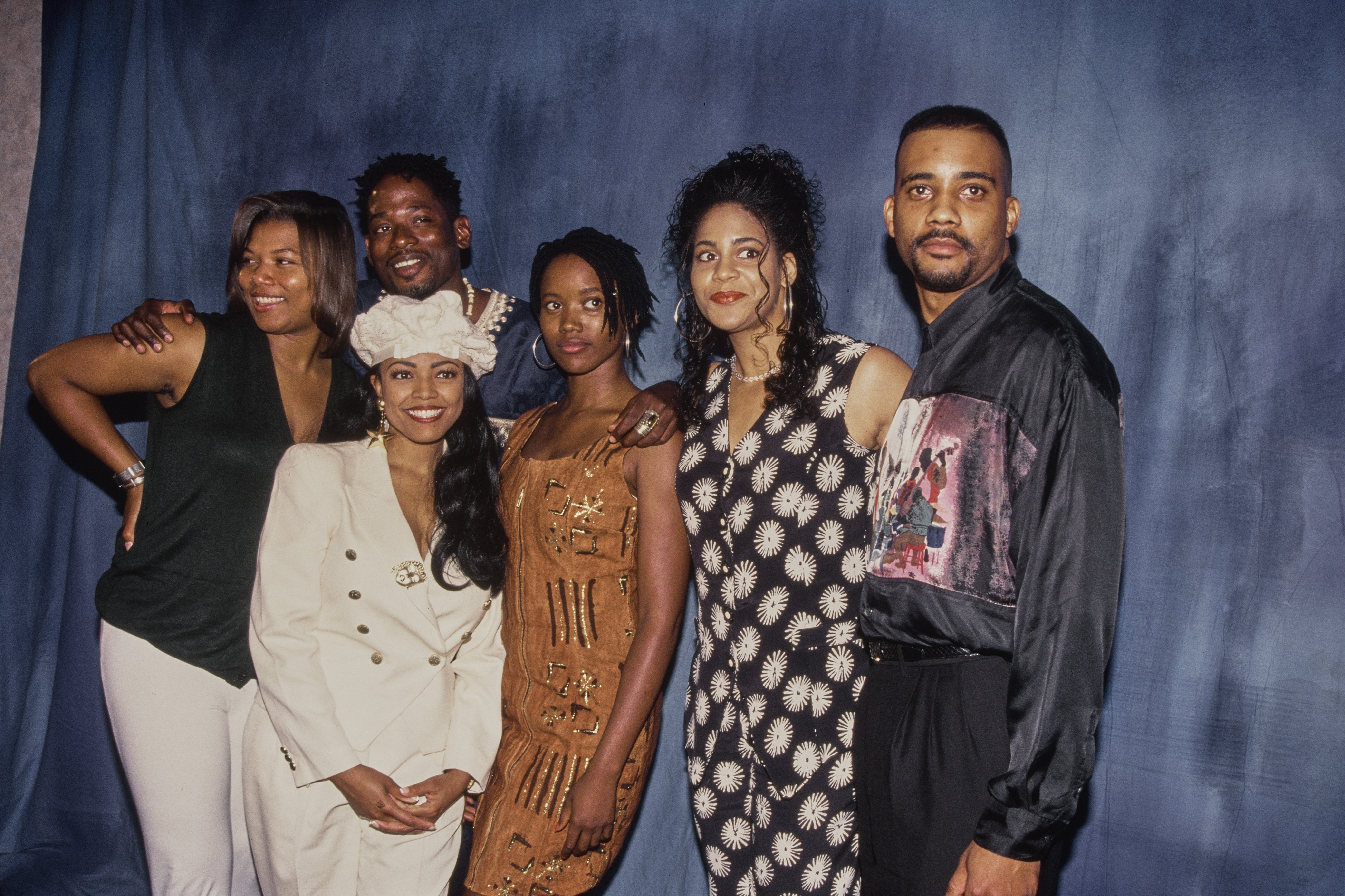 American actors Queen Latifah, Kim Fields, Terence Carson (back), Erika Alexander, Kim Coles and John Henton attend a Fox Television event for their sitcom &#039;Living Single&#039;, 1993.