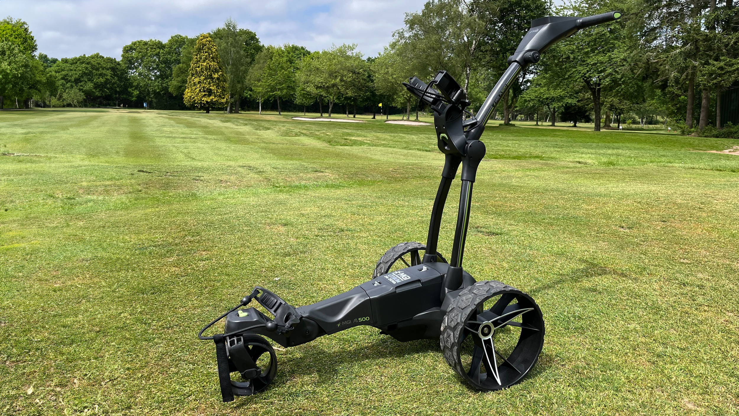 MGI Navigator AI GPS Electric Trolley