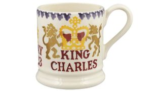 Coronation ½ pint mug