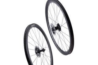 Hunt Carbon 40 Gravel wheels with Classified Hub