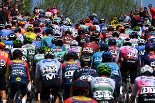 Itzulia Basque Country stage 4 LIVE - Brandon McNulty leads the race followed by a large chase group in hilly terrain