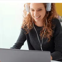 Back to School: Gode priser p&aring; laptops, mobiler og alt du trenger til jobb og skole