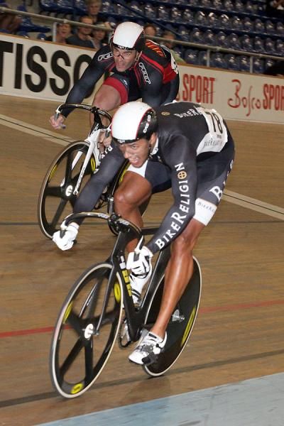 Giddeon Massie makes the first move in the deciding Men's Match Sprint Final Ride.