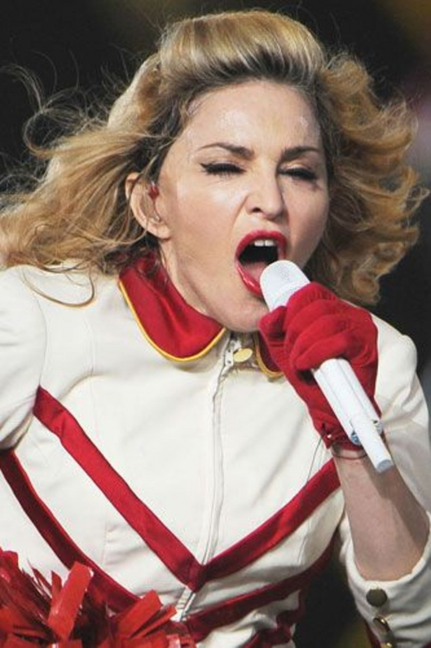 the-worst-rhyming-couplets-in-songs-43-1556678707-NjsW-column-width-inline