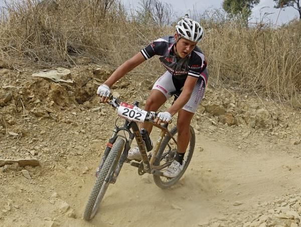 Billy Sewell (Gordon Street Cycles) races to second in the U19 race