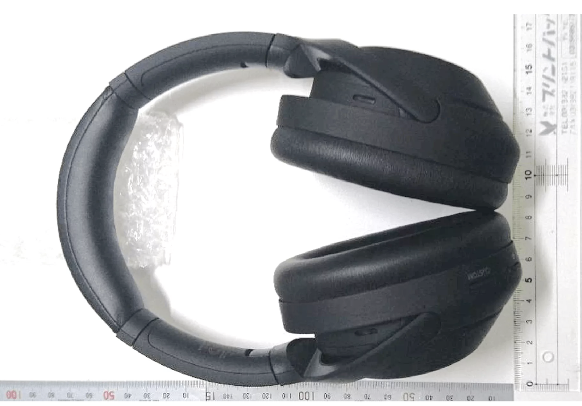 Sony WH-1000XM4 wireless headphones leak: images and manual suggest big