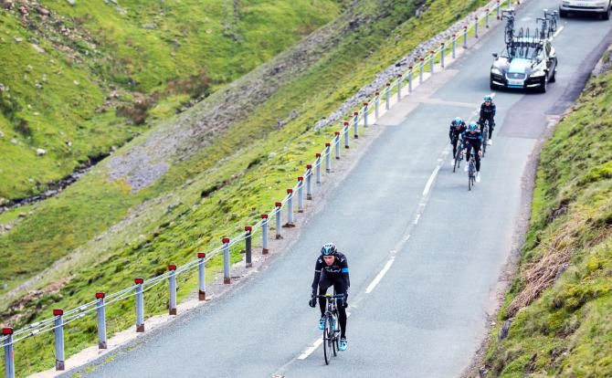 Chris Froome leads his Team Sky teammates