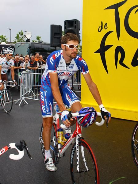 Vladimir Karpets (Katusha) arrives at the rider sign-in area.