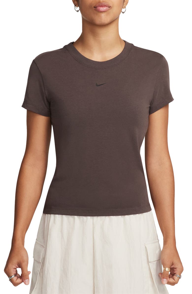 Sportswear Club Chill Knit Mod Crop T-Shirt