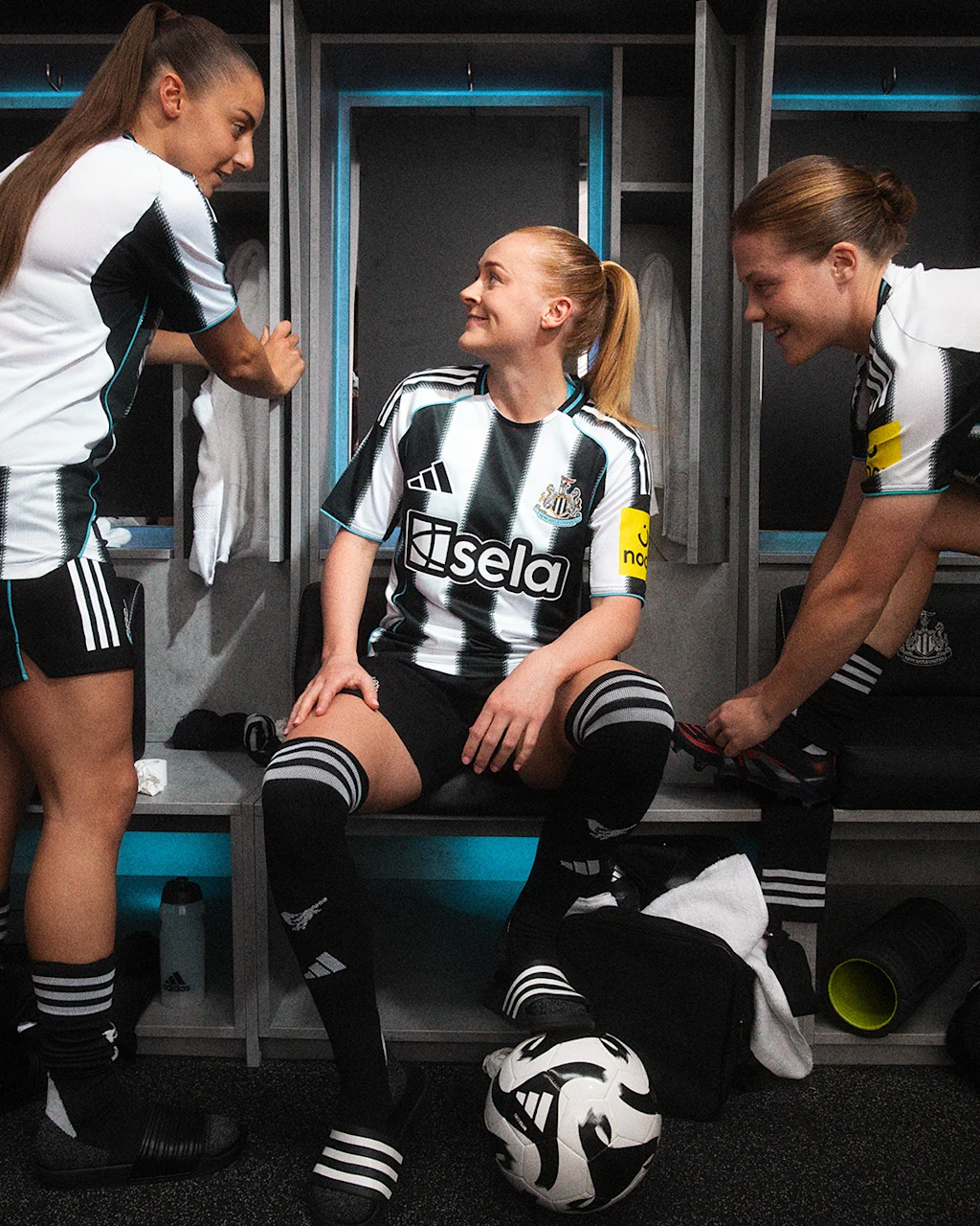 Adidas Newcastle United 2025/26 home kit