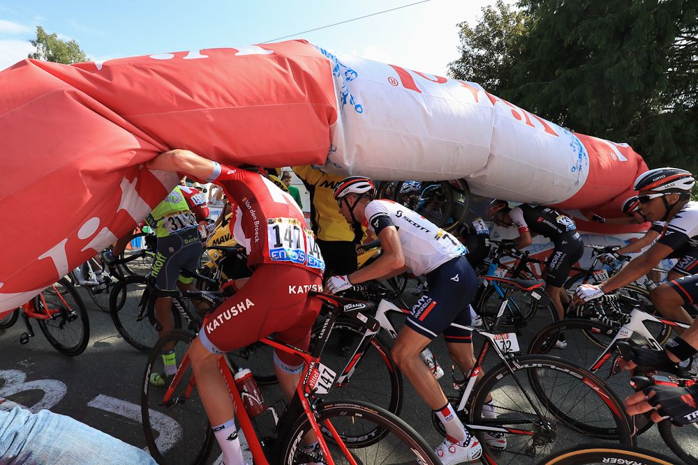The stage 7 1km inflatable's failure caused big problems for the peloton.